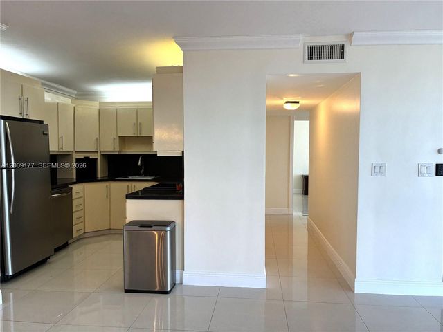 2500 NE 135th St C1011, North Miami, FL 33181