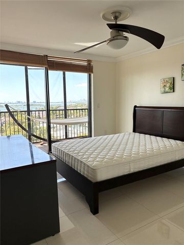 2500 NE 135th St C1011, North Miami, FL 33181