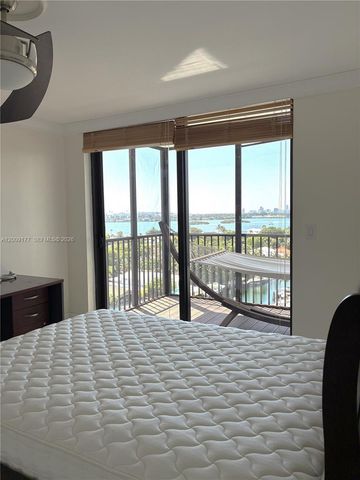 2500 NE 135th St C1011, North Miami, FL 33181