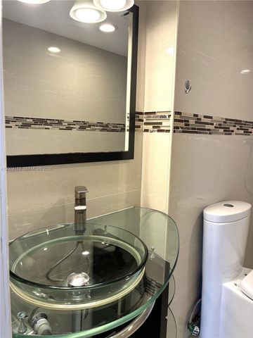 2500 NE 135th St C1011, North Miami, FL 33181