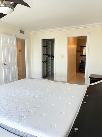 2500 NE 135th St C1011, North Miami, FL 33181