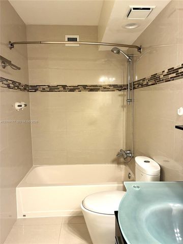 2500 NE 135th St C1011, North Miami, FL 33181