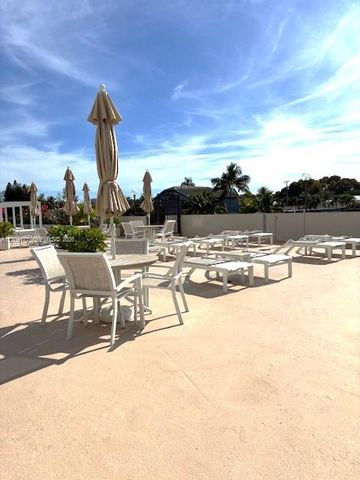 2500 NE 135th St C1011, North Miami, FL 33181