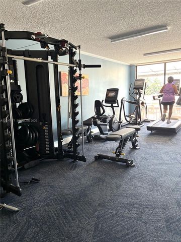 2500 NE 135th St C1011, North Miami, FL 33181