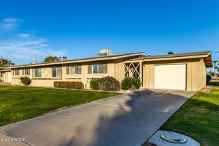11025 N COGGINS Drive, Sun City, AZ 85351