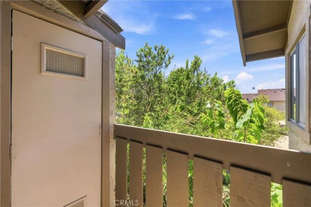 128 Clearbrook, Irvine, CA 92614