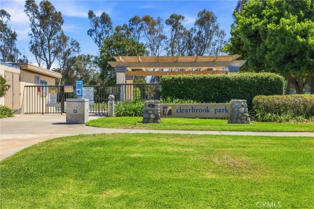 128 Clearbrook, Irvine, CA 92614