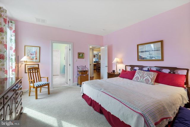 6926 SUMMIT CIR, Baltimore, MD 21239