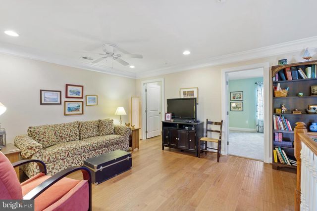 6926 SUMMIT CIR, Baltimore, MD 21239