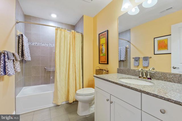 6926 SUMMIT CIR, Baltimore, MD 21239