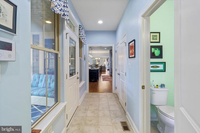 6926 SUMMIT CIR, Baltimore, MD 21239