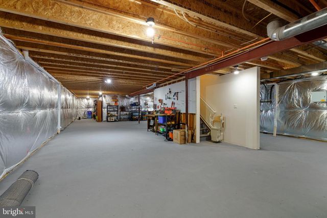 6926 SUMMIT CIR, Baltimore, MD 21239