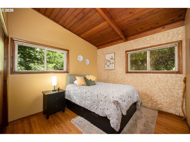 13900 SUNDELEAF Dr, Lake Oswego, OR 97034
