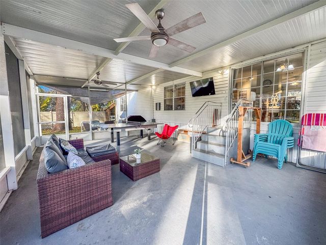 5028 CLEWIS AVENUE, Tampa, FL 33610