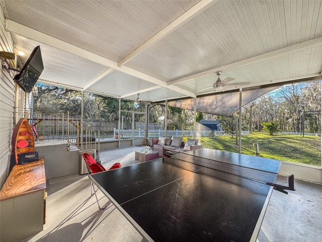 5028 CLEWIS AVENUE, Tampa, FL 33610