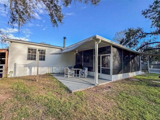 5028 CLEWIS AVENUE, Tampa, FL 33610