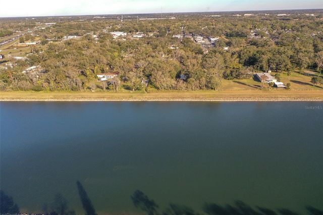 5028 CLEWIS AVENUE, Tampa, FL 33610