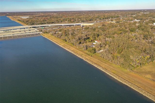 5028 CLEWIS AVENUE, Tampa, FL 33610