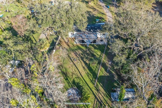 5028 CLEWIS AVENUE, Tampa, FL 33610