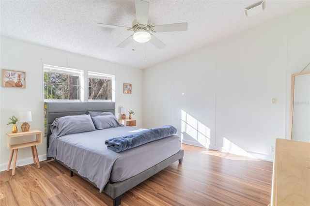 5028 CLEWIS AVENUE, Tampa, FL 33610