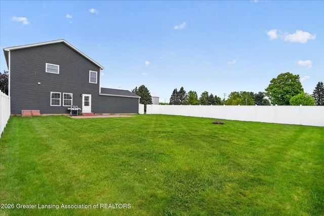 35 Lilac Lane, Mason, MI 48854