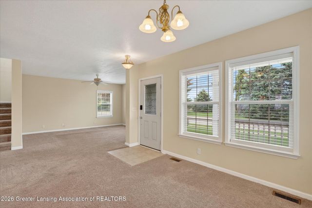 35 Lilac Lane, Mason, MI 48854