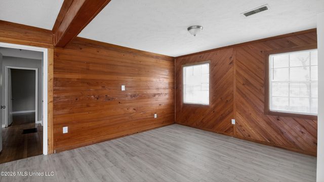 1664 Kentwood Drive, Jackson, MS 39212