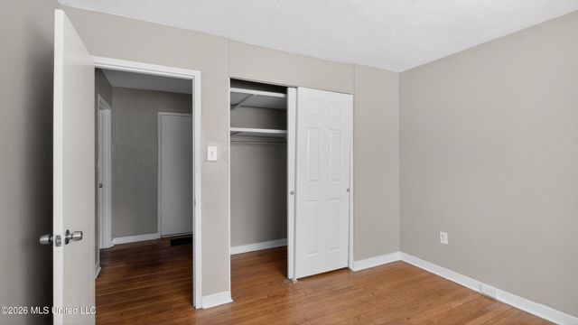 1664 Kentwood Drive, Jackson, MS 39212