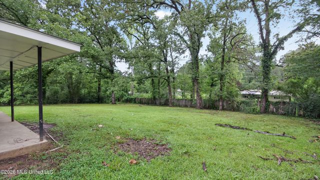 1664 Kentwood Drive, Jackson, MS 39212
