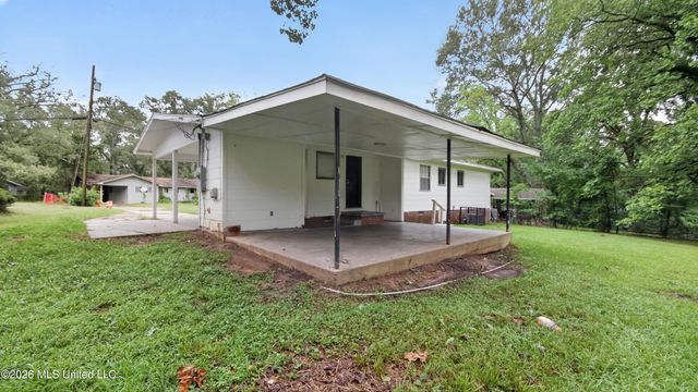 1664 Kentwood Drive, Jackson, MS 39212