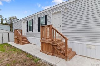 11055 Silver View Court, Green Oak Township, MI 48178