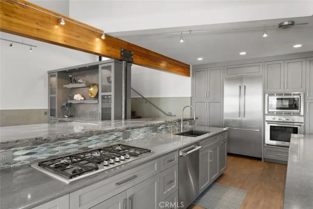 2375 Sherwood, Cambria, CA 93428