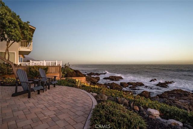 2375 Sherwood, Cambria, CA 93428