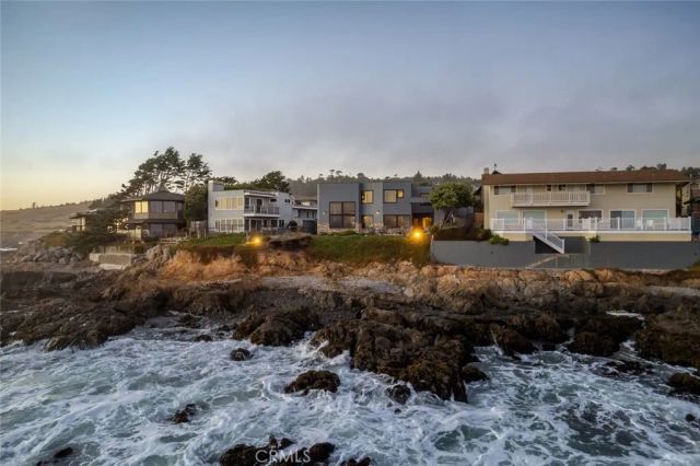 2375 Sherwood, Cambria, CA 93428