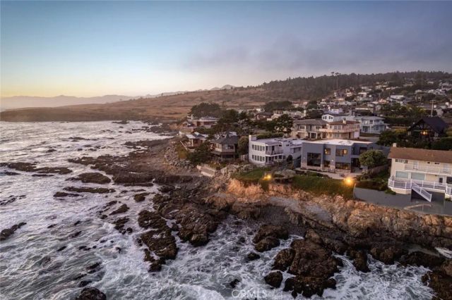 2375 Sherwood, Cambria, CA 93428