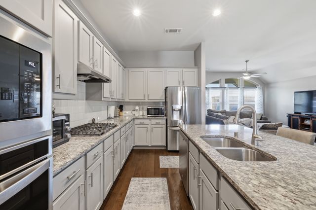 1556 Seminole Drive, Forney, TX 75126