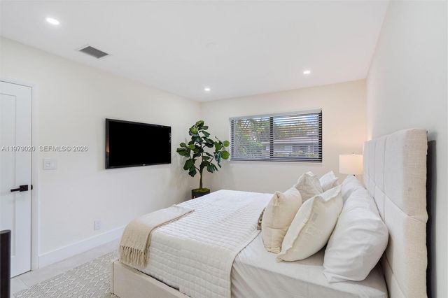 1341 SW 10th St 0, Fort Lauderdale, FL 33312