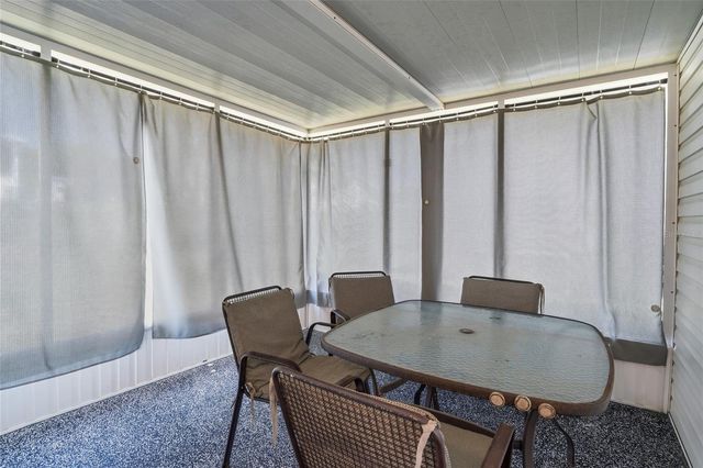 37613 NEUKOM AVENUE, Zephyrhills, FL 33541