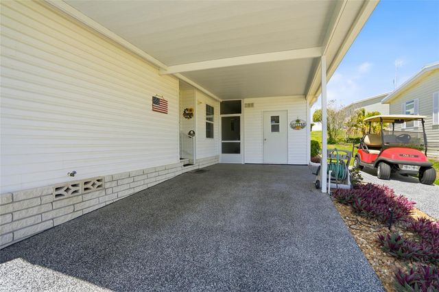 37613 NEUKOM AVENUE, Zephyrhills, FL 33541