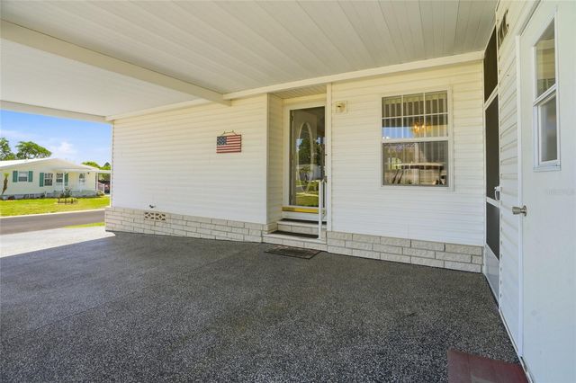 37613 NEUKOM AVENUE, Zephyrhills, FL 33541