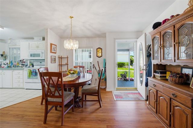 37613 NEUKOM AVENUE, Zephyrhills, FL 33541