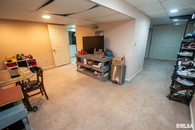 4511 N CONSTANTINE Avenue, Peoria Heights, IL 61616