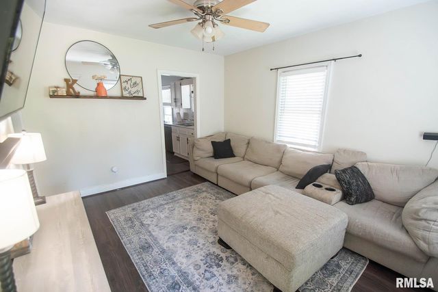 4511 N CONSTANTINE Avenue, Peoria Heights, IL 61616