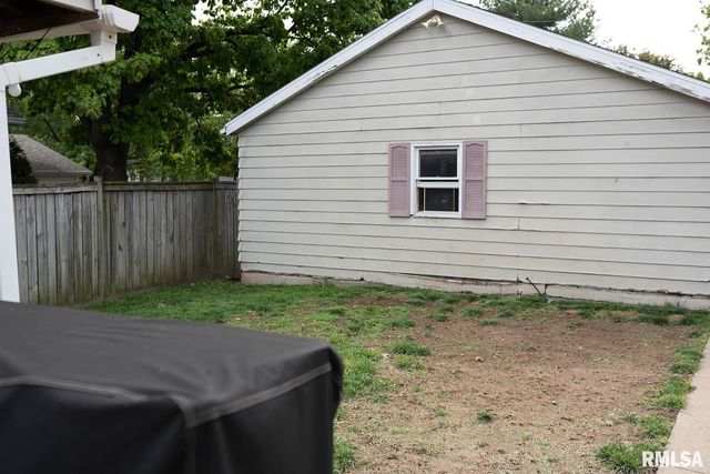 4511 N CONSTANTINE Avenue, Peoria Heights, IL 61616