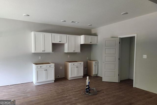 107 Silver Maple Court, Byron, GA 31008