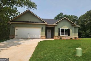 107 Silver Maple Court, Byron, GA 31008