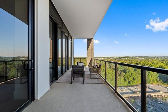 2425 Peachtree Road NE 1705, Atlanta, GA 30305