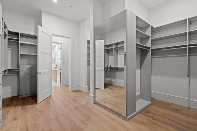 2425 Peachtree Road NE 1705, Atlanta, GA 30305