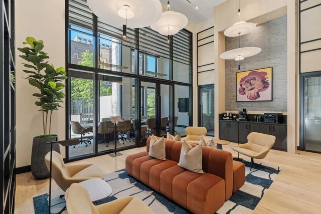 2425 Peachtree Road NE 1705, Atlanta, GA 30305
