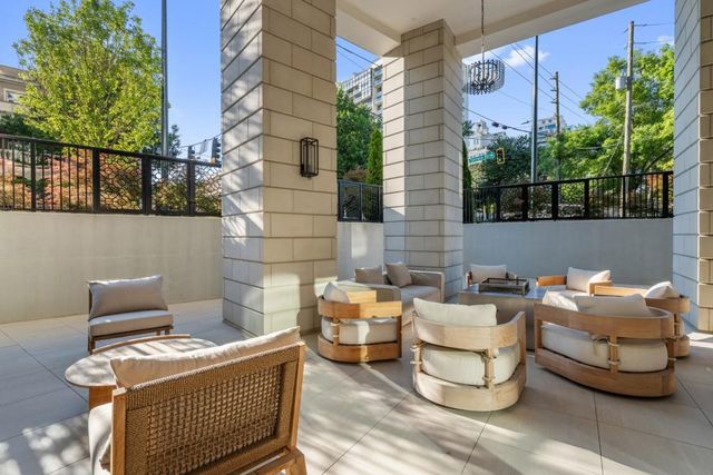 2425 Peachtree Road NE 1705, Atlanta, GA 30305